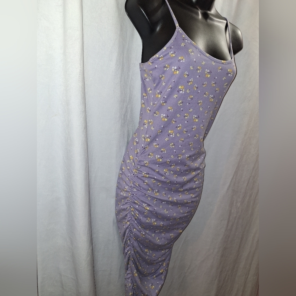 Popular 21 medium floral dress - Picture 3 of 5